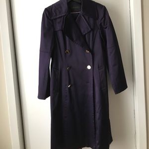 Elie Tahari trench coat. Size 2- fits 2&4.